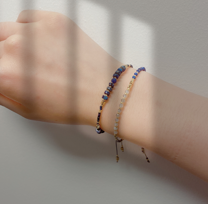 “Power of Gemstone” Sapphire Japanese Seed Bead String Bracelet - ISAACSONG.DESIGN